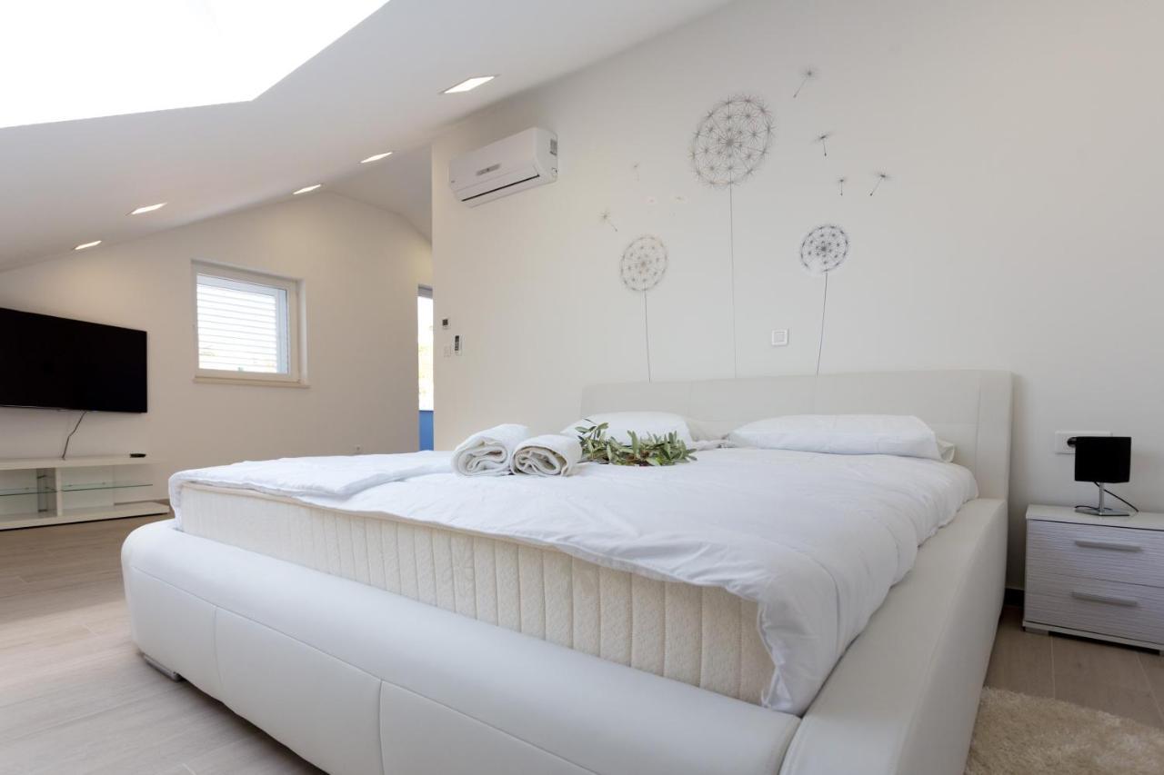 Apartment Alius Ragusa Deluxe Εξωτερικό φωτογραφία